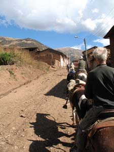 1381 entering Cachora