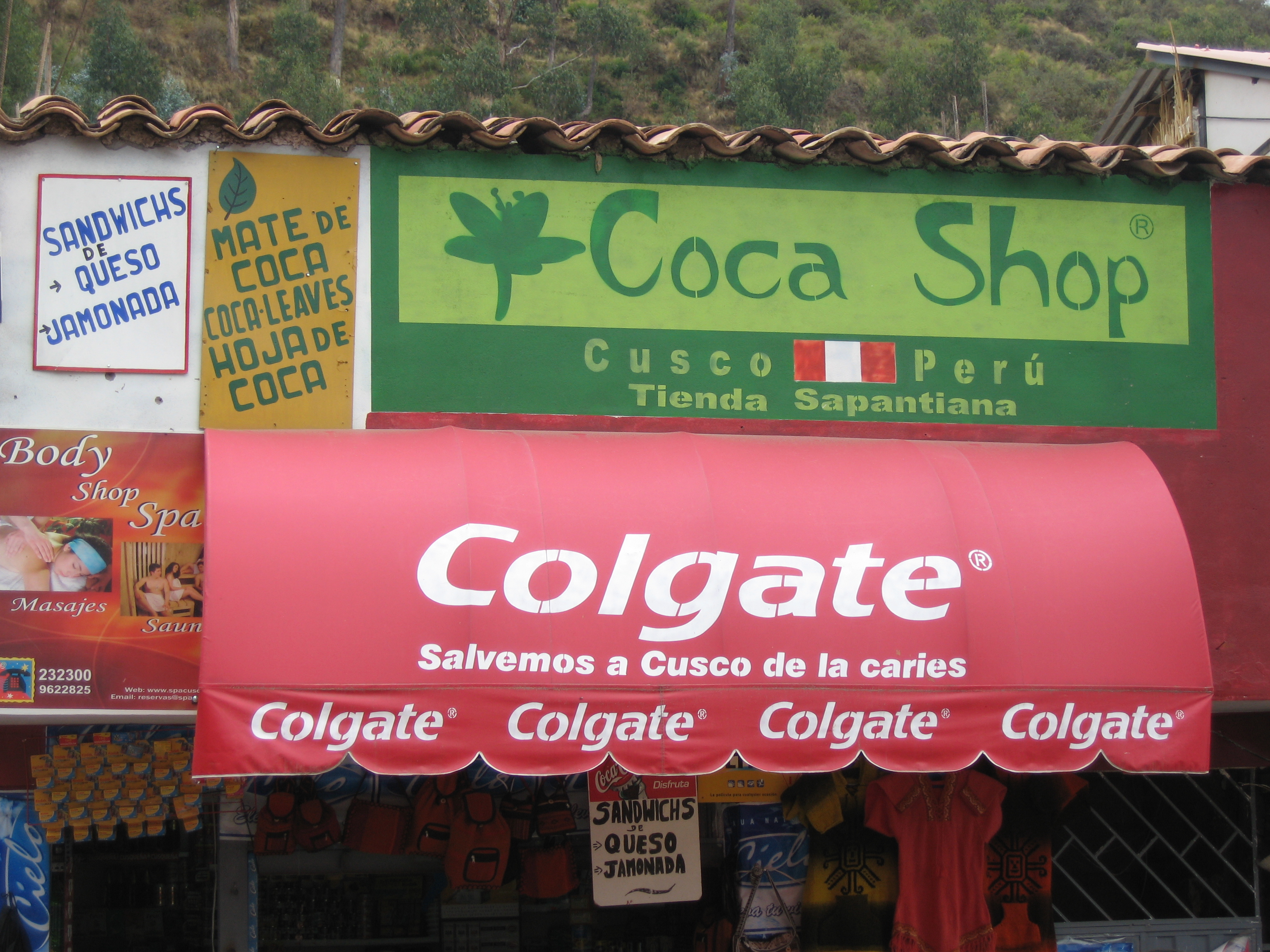 4576 Coca Shop