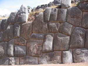 4613 Sayxayhuaman stones